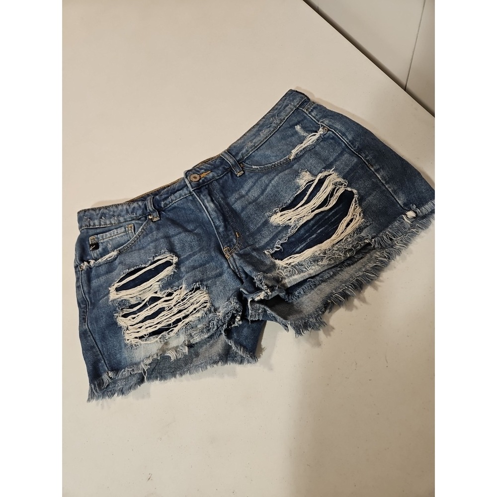 KanCan Jean Shorts Womens Estilo 13/30 Distressed Denim Mid Rise 2"Inseam (1449